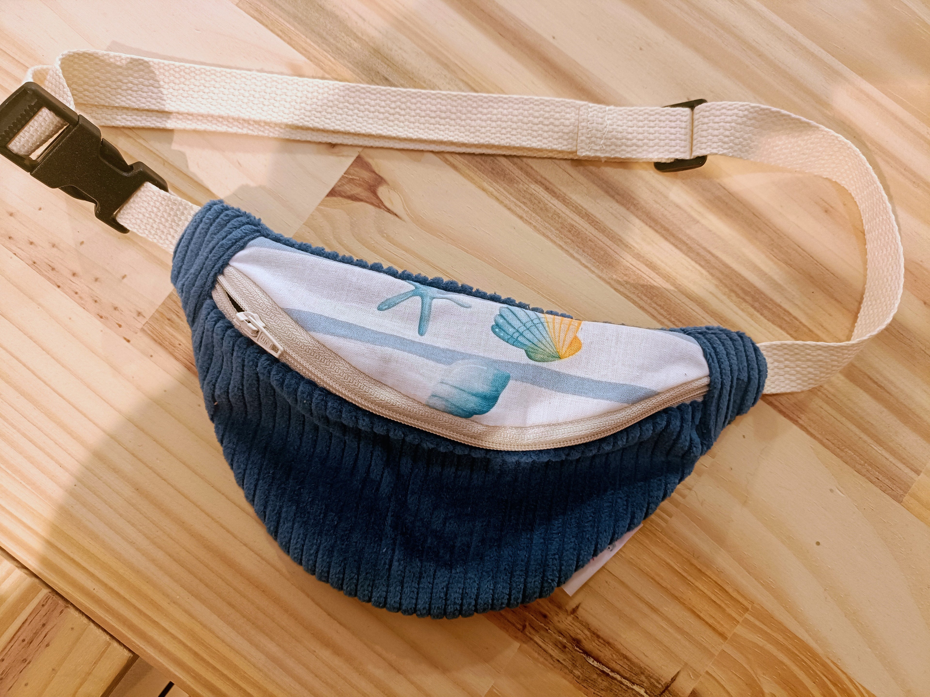 Sac banane enfant Océan velour bleu fait main - L'atelier dyloma