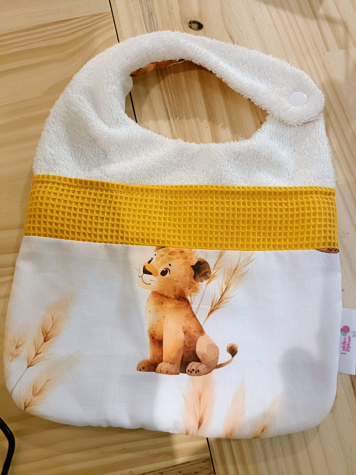Bavoir lion fait main - L’atelier dyloma