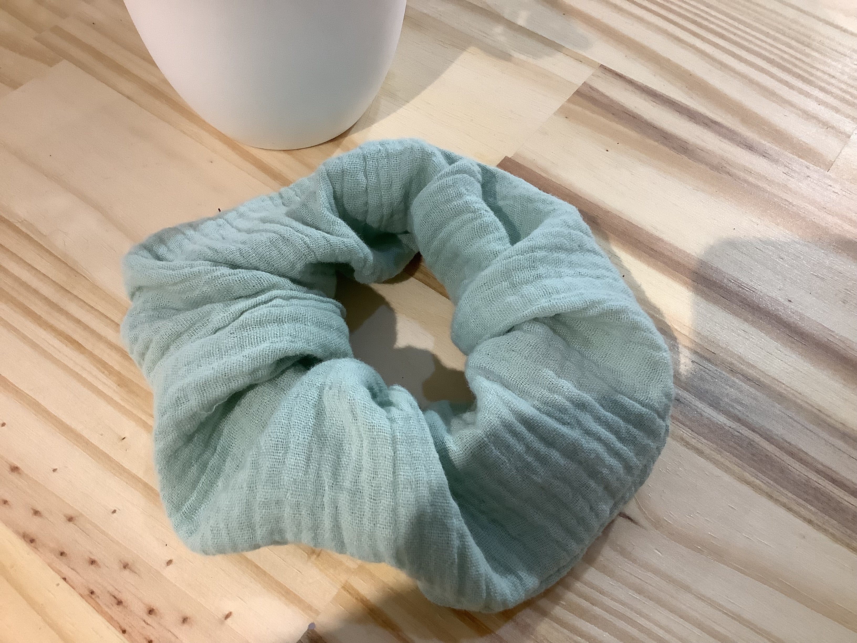 Chouchou vert d’eau fait main - L’atelier dyloma