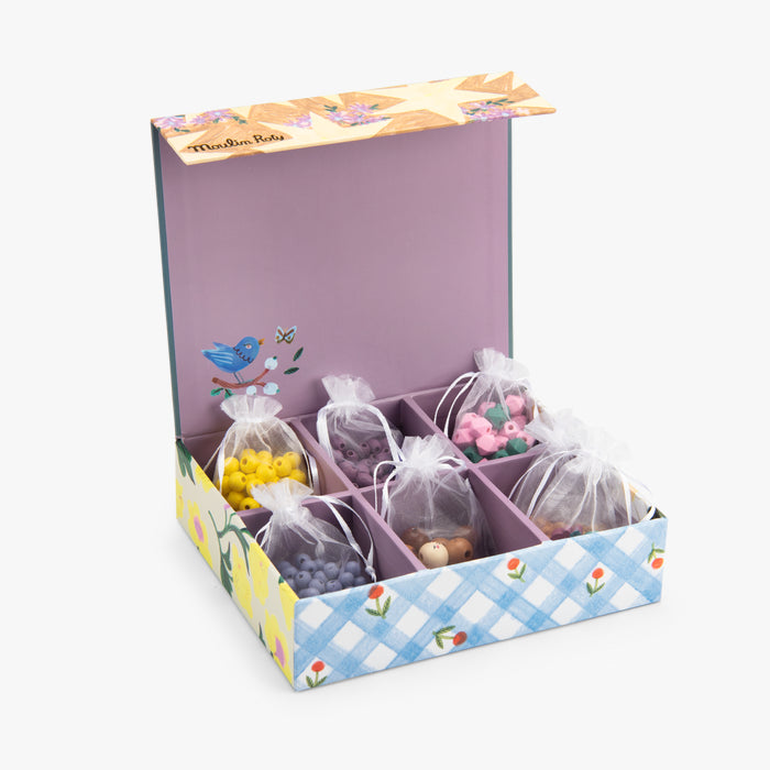 Coffret perles en bois colorées Les minouchkas - Moulin roty