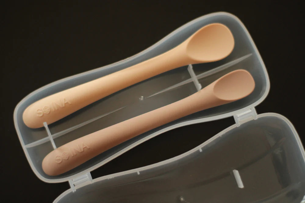 Lot de 2 cuillère de sevrage en silicone (plusieurs coloris) - Soina