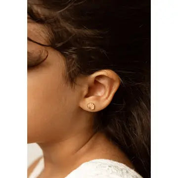 Boucles d'oreilles clous  Coquillage doré - Rosajou