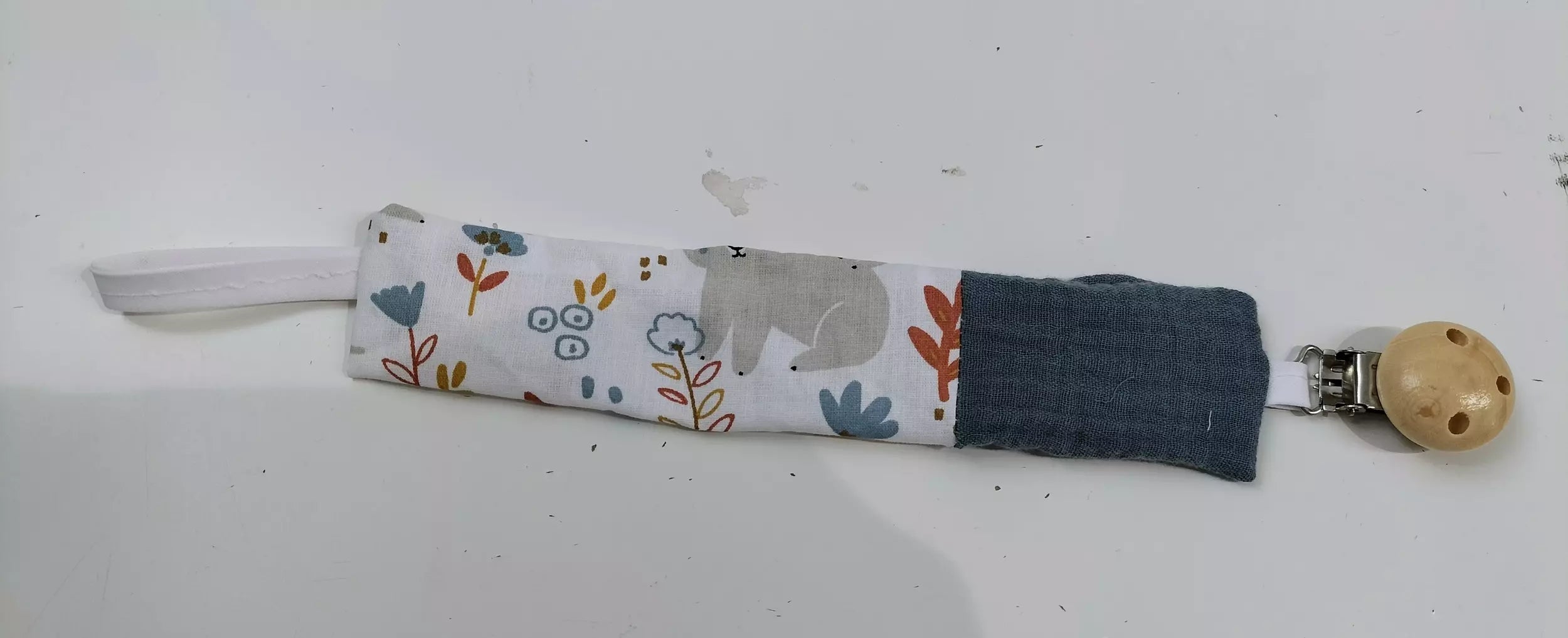 Attache tétine Koalas fait main - l'Atelier Dyloma