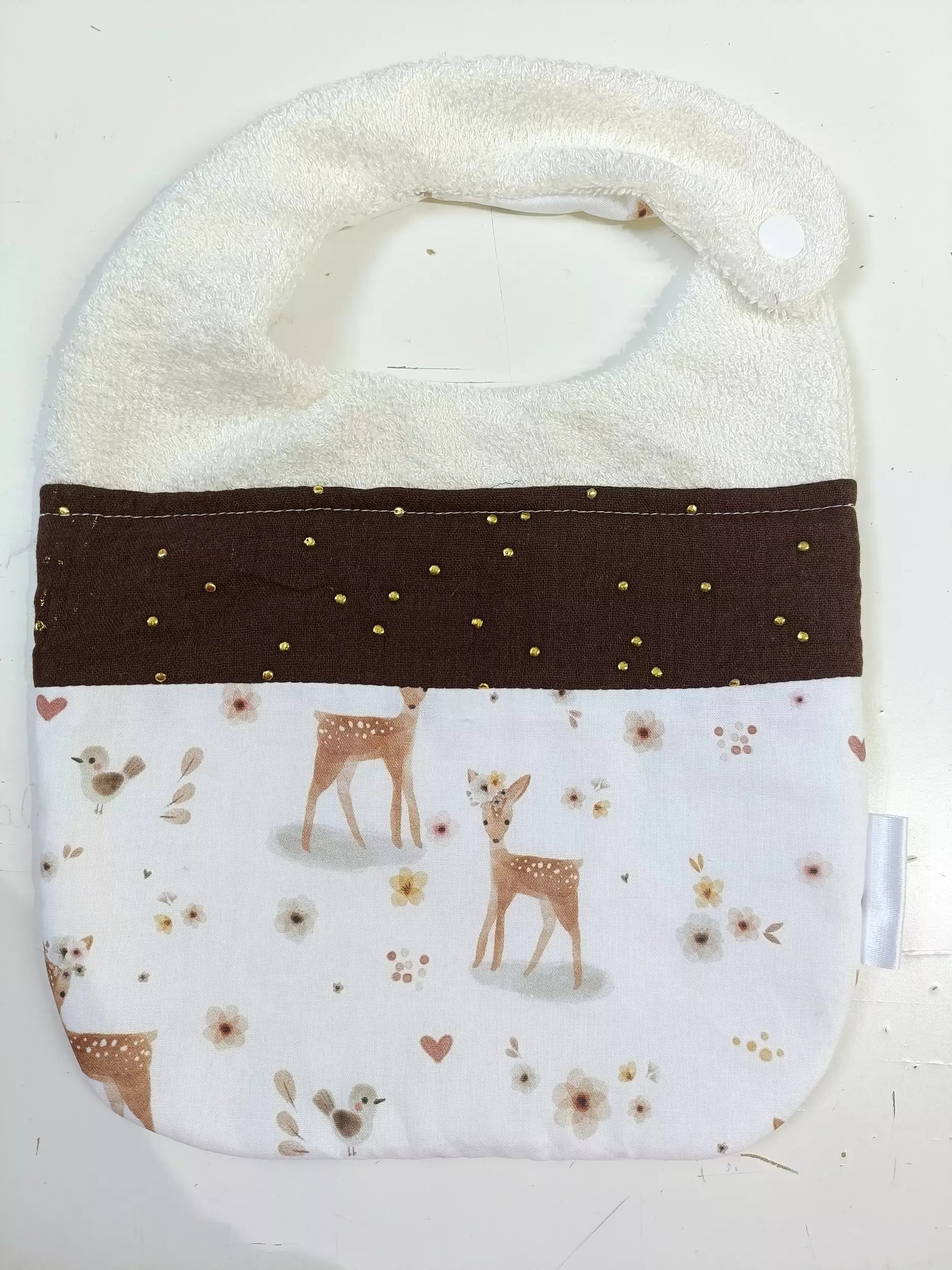 Bavoir biche des forêt fait main - L'Atelier Dyloma