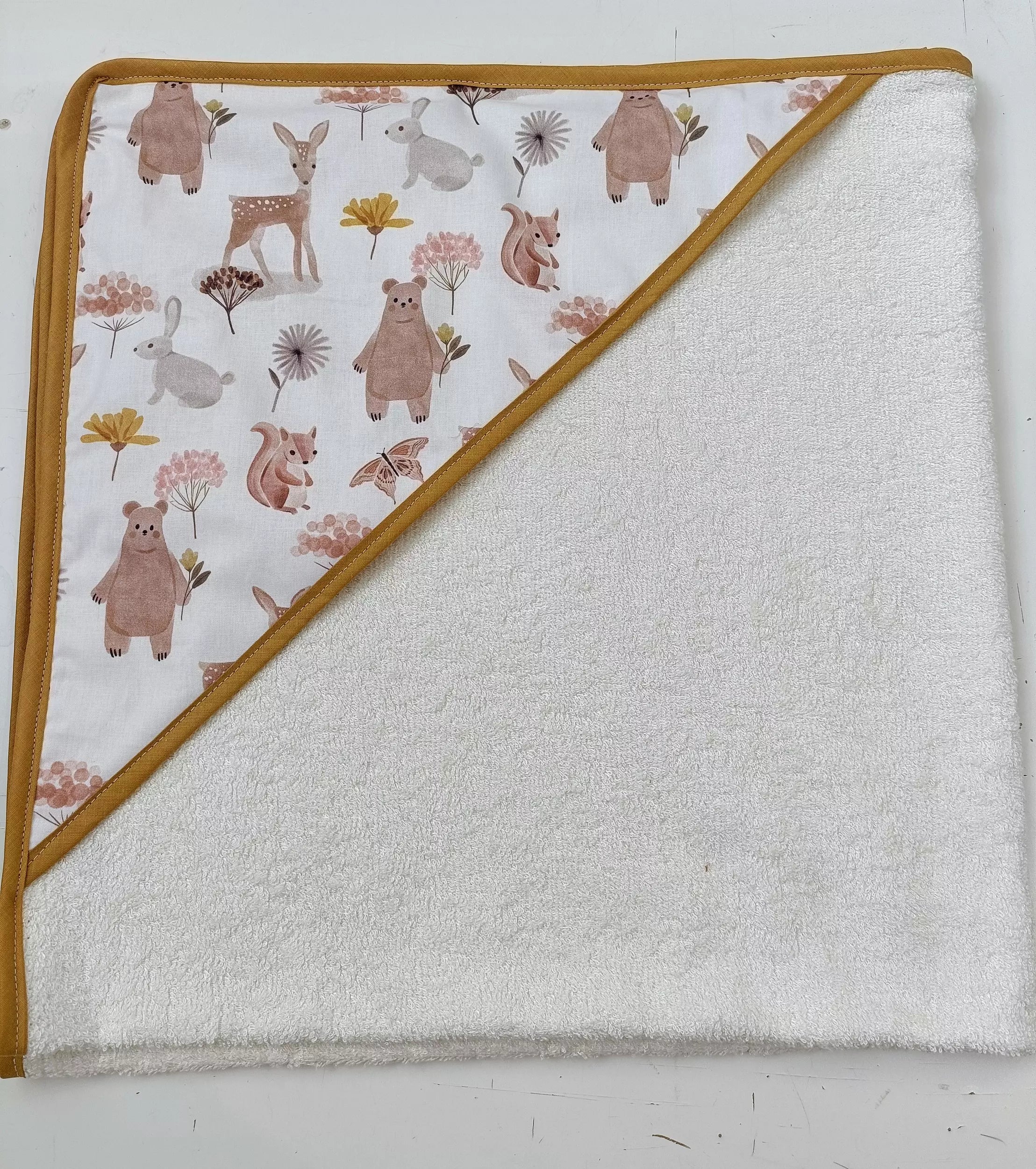 Cape/sortie de bain animaux de la forêt - L'atelier Dyloma