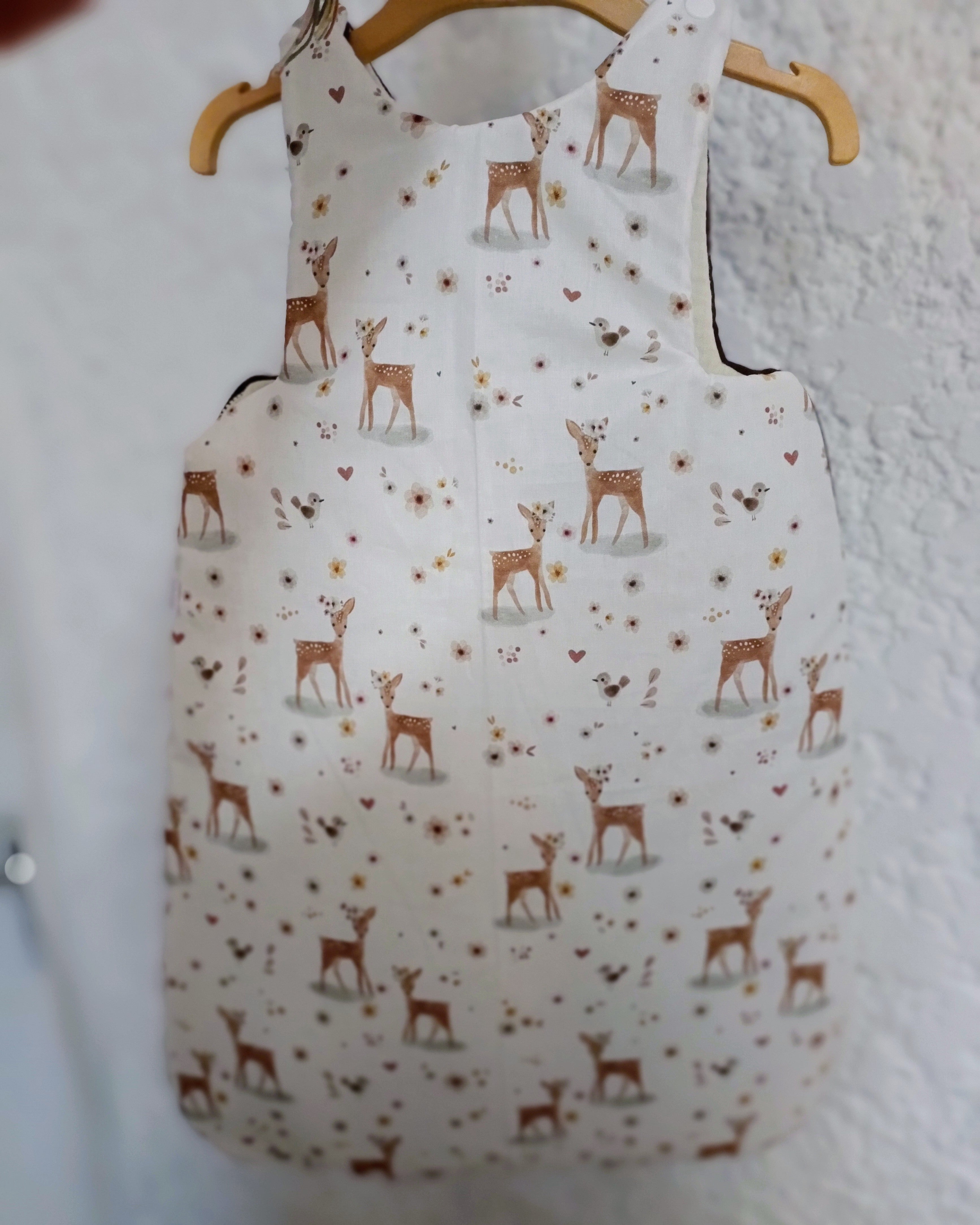 Gigoteuse Biche des forêts hiver fait main - L'Atelier Dyloma