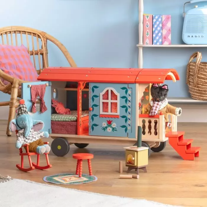 Roulotte en bois avec accessoires Les Minouchkas - Moulin roty