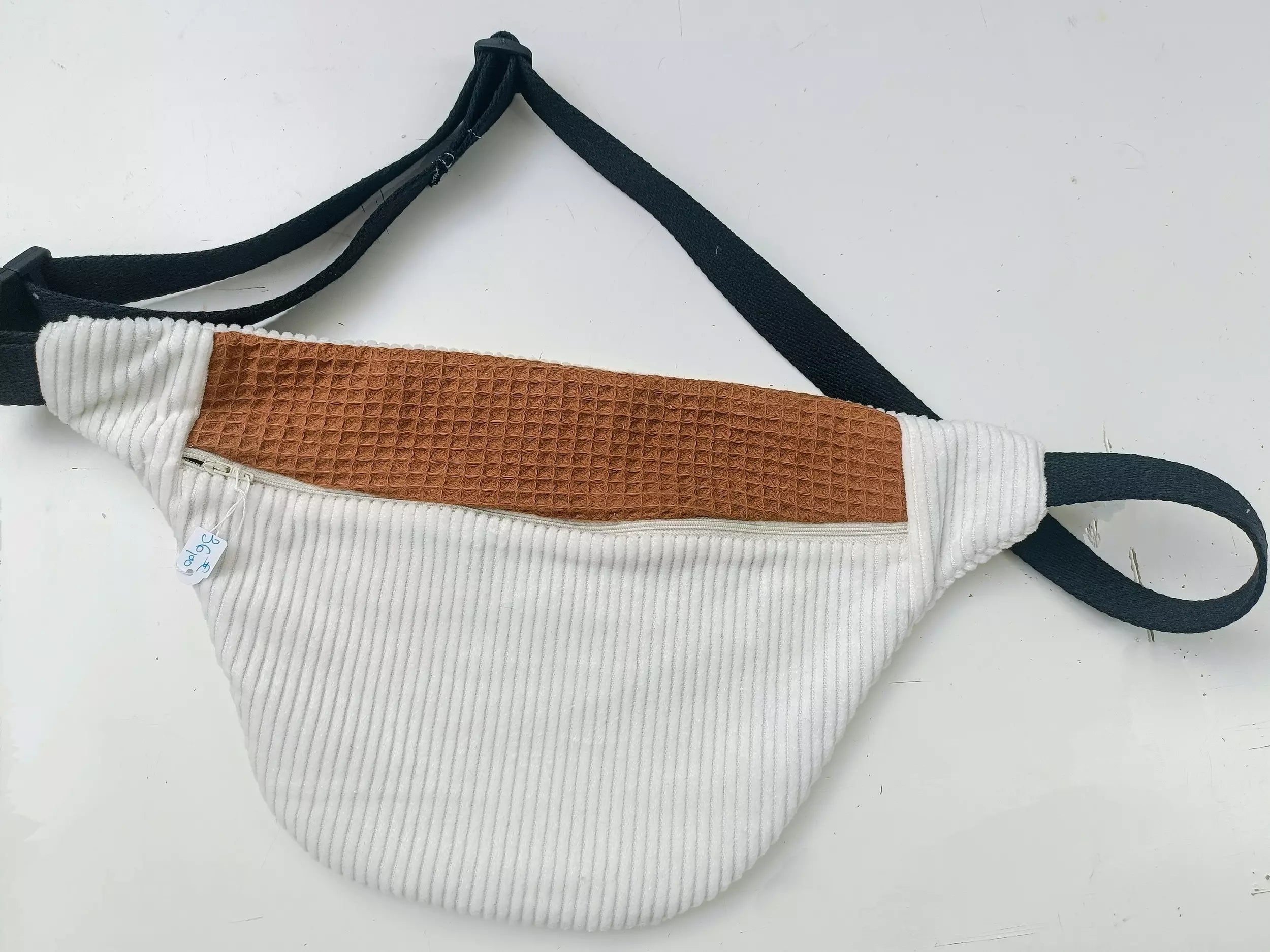 Sac banane adulte Camel/velours blanc fait main - L'Atelier Dyloma