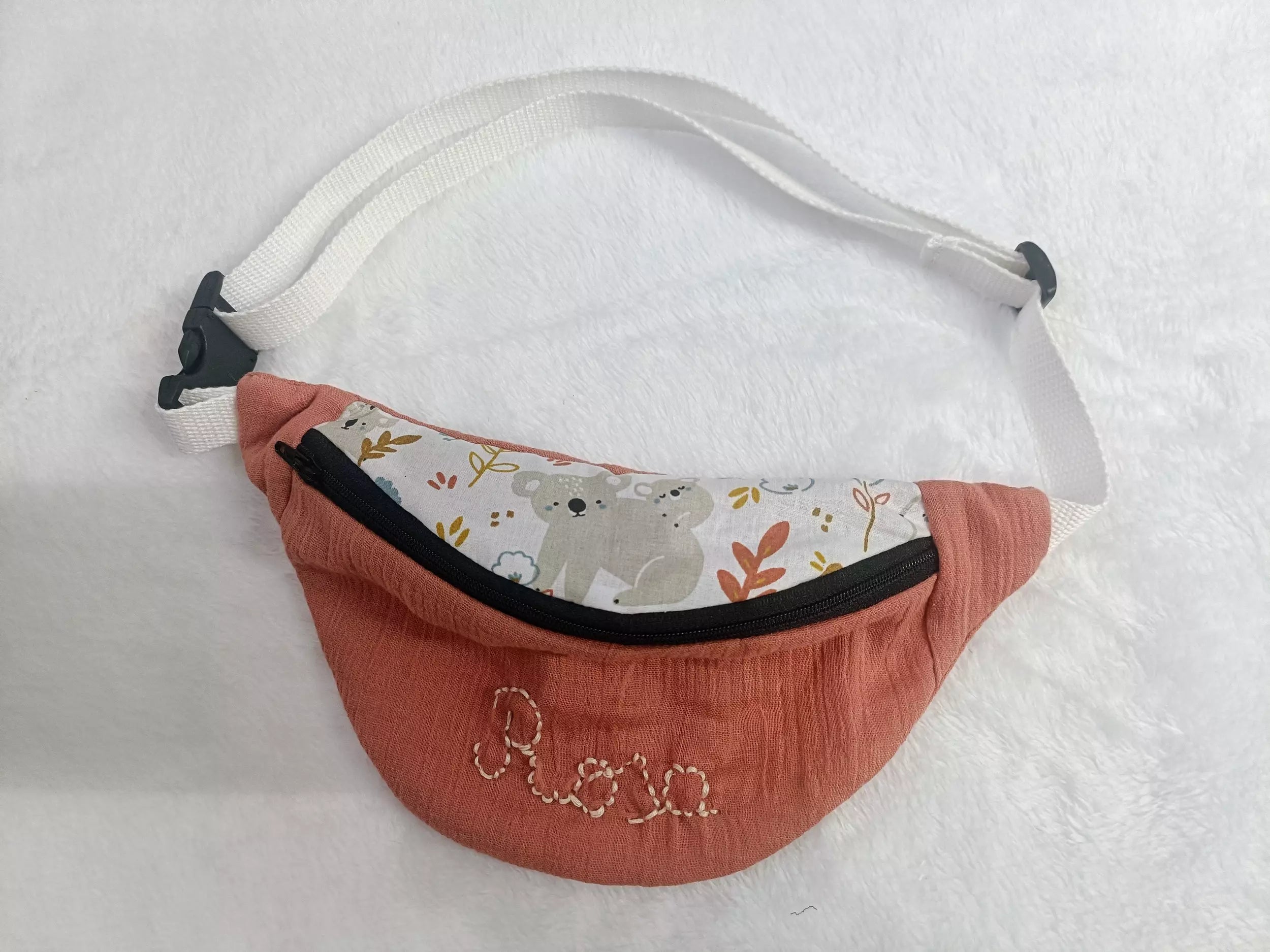 Sac banane enfant koalas terracotta fait main - L'atelier dyloma