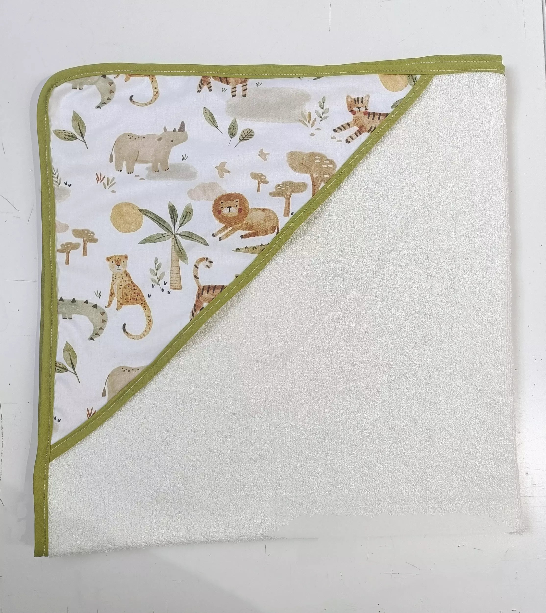 Cape/sortie de bain Jungle fait main - l'Atelier Dyloma