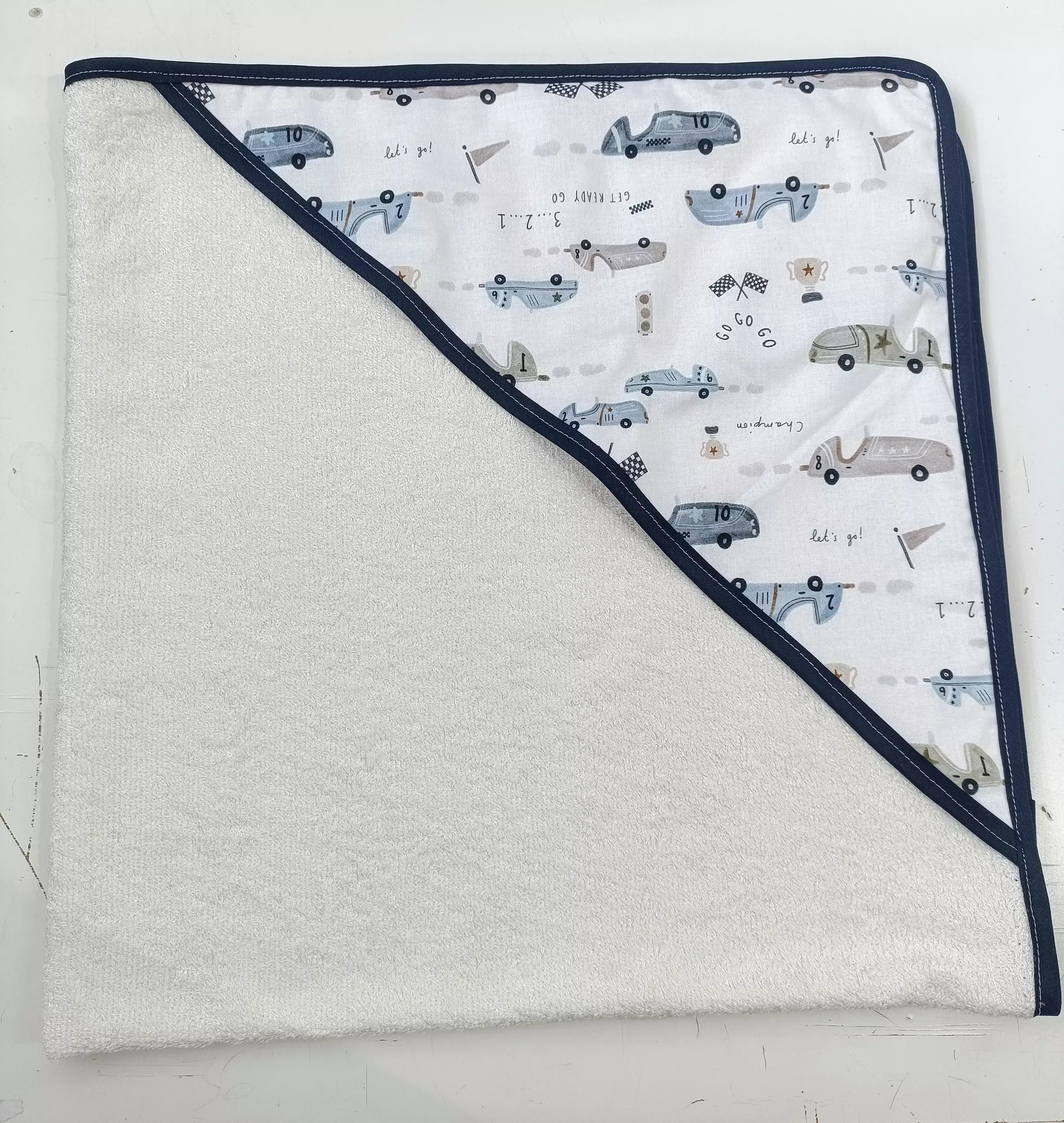 Cape/sortie de bain voitures vintage - L'atelier Dyloma