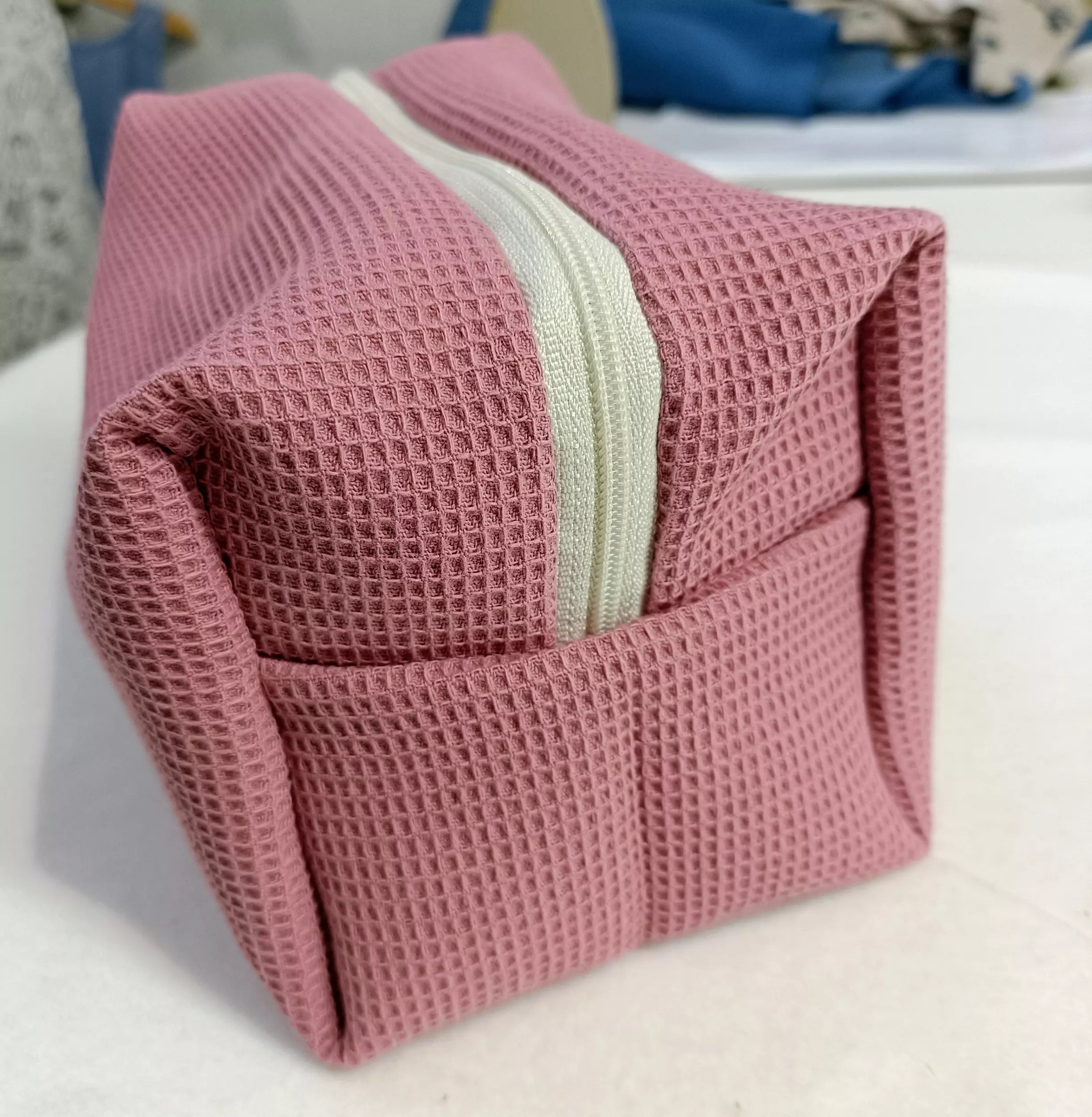 Trousse de toilette vieux rose fait main - L'Atelier Dyloma